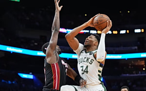 Ήττα για τους Μπακς από τους Χιτ στο Μαϊάμι – Όλα τα αποτελέσματα των αγώνων του NBA