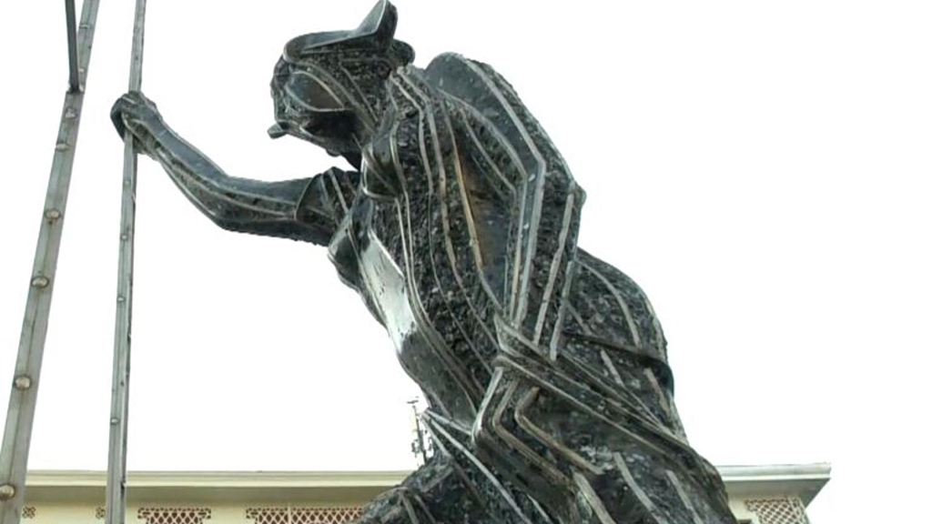 Θεσσαλονίκη: Βανδαλισμός αγάλματος από αγνώστους στο κέντρο της πόλης