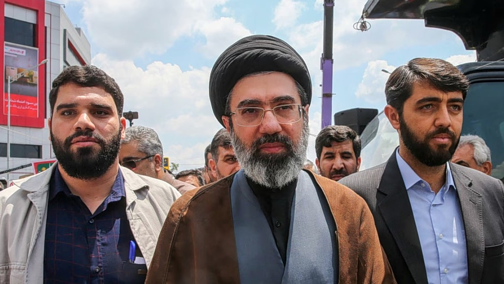 Washington Post: Ο Μοτζτάμπα Χαμενεΐ παραμένει «απομονωμένος» και αγνοεί τα μηνύματα