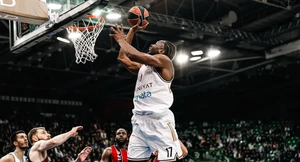 Dubai Basketball-Μπασκόνια 100-94: «Καθάρισε» την Μπασκόνια και βλέπει playoffs