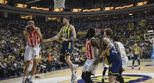 Ερυθρός Αστέρας – Φενέρμπαχτσε 79-73: Μεγάλη νίκη στο Βελιγράδι για τους Σέρβους