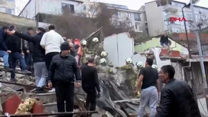 Κωνσταντινούπολη: Κατέρρευσε κτήριο στην πόλη Φατίχ – Αναφορές για τραυματίες