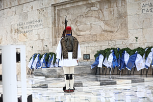 Με δύο πρόσωπα ο καιρός της 25ης Μαρτίου – Πού θα βρέχει, πού θα έχει λιακάδα