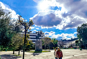 Καιρός: Με ηλιοφάνεια η έναρξη της εβδομάδας – Αστάθεια και πτώση θερμοκρασίας στη συνέχεια