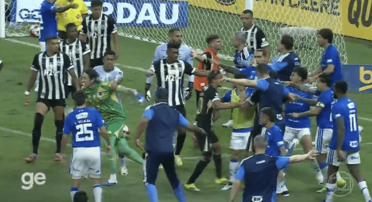 &Alpha;&nu;&epsilon;&pi;&alpha;&nu;ά&lambda;&eta;&pi;&tau;&omicron; &xi;ύ&lambda;&omicron; &sigma;&tau;&omicron; &Kappa;&rho;&omicron;&upsilon;&zeta;έ&iota;&rho;&omicron;-&Alpha;&tau;&lambda;έ&tau;&iota;&kappa;&omicron; &Mu;&iota;&nu;έ&iota;&rho;&omicron; &ndash; &Alpha;&pi;έ&beta;&alpha;&lambda;&epsilon; 23 &pi;&alpha;ί&kappa;&tau;&epsilon;&sigmaf; &omicron; &delta;&iota;&alpha;&iota;&tau;&eta;&tau;ή&sigmaf;! (vid)