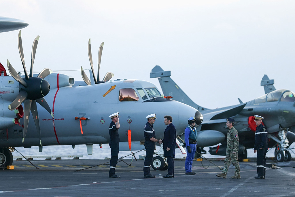 Στη Σούδα ο Εμανουέλ Μακρόν