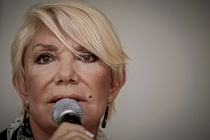 Μαρινέλλα: Αφιερώσεις στη μνήμη της από Ρέμο, Μάστορα και Βίσση στα νυχτερινά μαγαζιά που εργάζονται