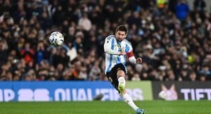 Συναγερμό σήμανε ο Σκαλόνι με Μέσι: «Ρωτήστε εκείνον για το αν θα είναι στο Παγκόσμιο Κύπελλο»