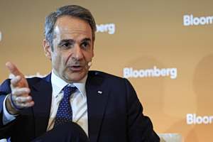 Μητσοτάκης από το συνέδριο Bloomberg: Δεν πρόκειται να εμπλακούμε στο θέατρο των πολεμικών επιχειρήσεων