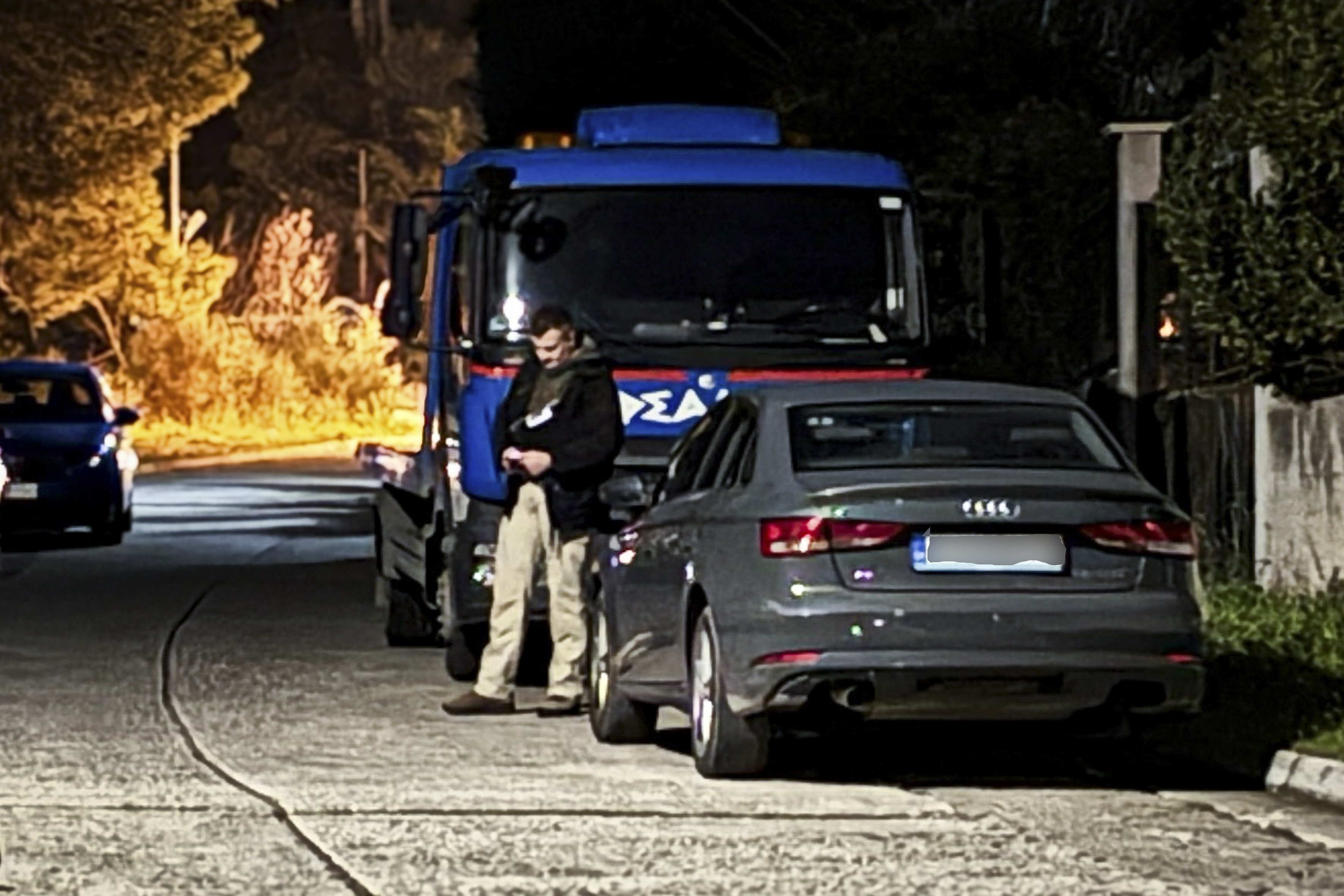 &Theta;&rho;ί&lambda;&epsilon;&rho; &sigma;&tau;&eta; &Nu;έ&alpha; &Mu;ά&kappa;&rho;&eta;: &Tau;&omicron; &alpha;&upsilon;&tau;&omicron;&kappa;ί&nu;&eta;&tau;&omicron; &pi;&omicron;&upsilon; &delta;έ&chi;&theta;&eta;&kappa;&epsilon; &tau;&alpha; &pi;&upsilon;&rho;ά &beta;&rho;έ&theta;&eta;&kappa;&epsilon; &epsilon;&gamma;&kappa;&alpha;&tau;&alpha;&lambda;&epsilon;&lambda;&epsilon;&iota;&mu;&mu;έ&nu;&omicron; &sigma;&tau;&omicron;&nu; &Delta;&iota;ό&nu;&upsilon;&sigma;&omicron; (video)