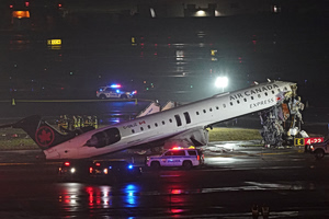 Τραγωδία στη Νέα Υόρκη: Νεκροί κυβερνήτης και συγκυβερνήτης αεροσκάφους της Air Canada Express που συγκρούσθηκε με πυροσβεστικό