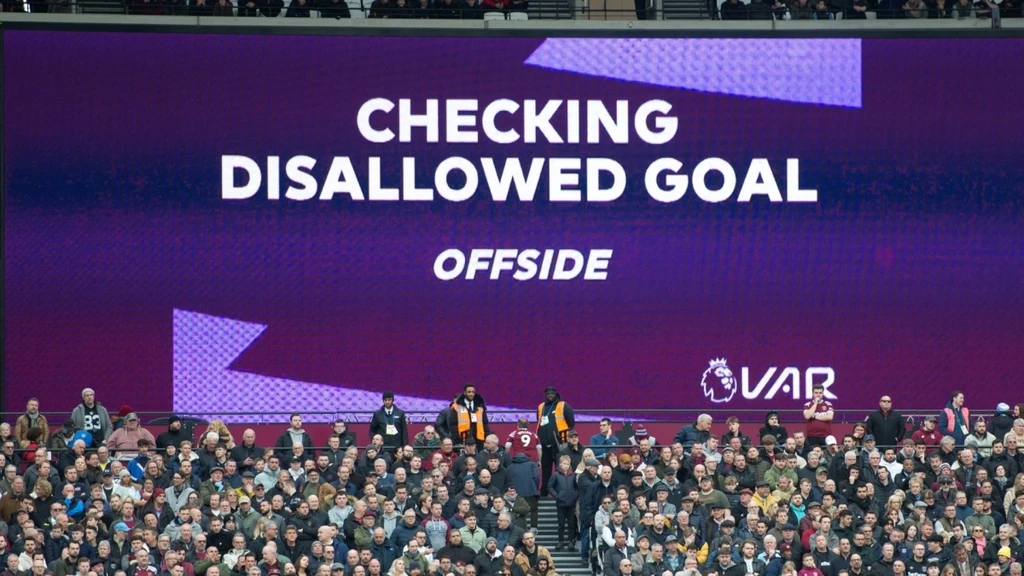 Η La Liga σχεδιάζει πλήρως αυτόματο οφσάιντ με τσιπ στην μπάλα από τη νέα σεζόν