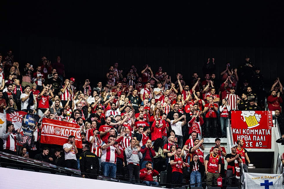 Η Ευρωλίγκα αποθεώνει τους φίλους του Ολυμπιακού: «Η στήριξή τους στα εκτός έδρας είναι απαράμιλλη»