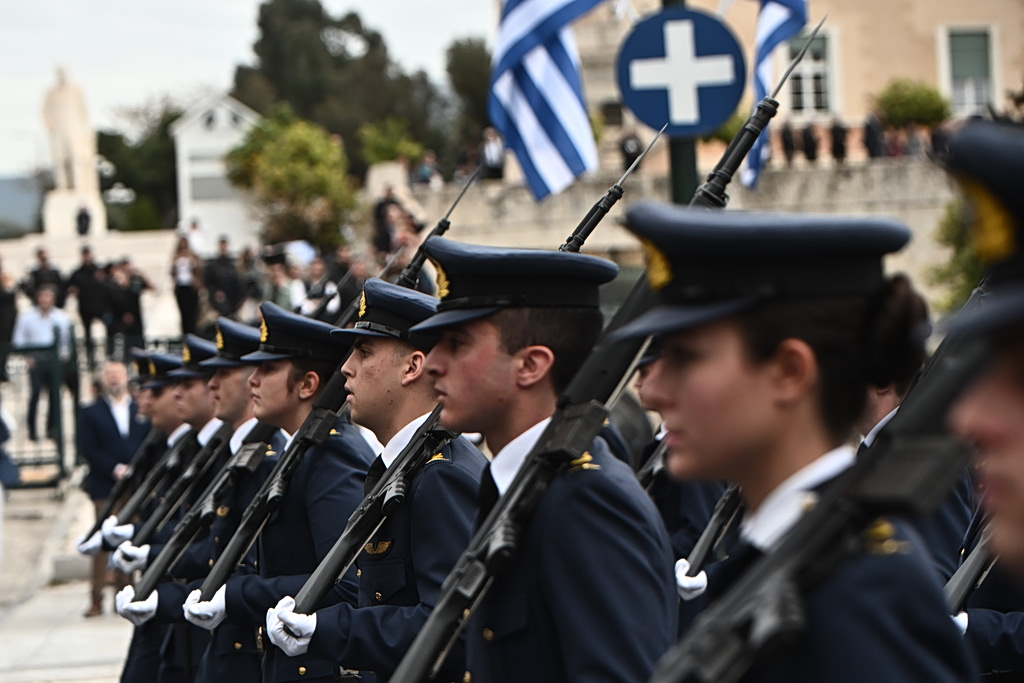 Κυκλοφοριακές ρυθμίσεις την Τρίτη και την Τετάρτη στην Αθήνα για την μαθητική και στρατιωτική παρέλαση