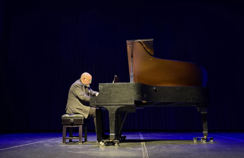 Τι συνδέει την τεχνολογία της μουσικής με τα drones