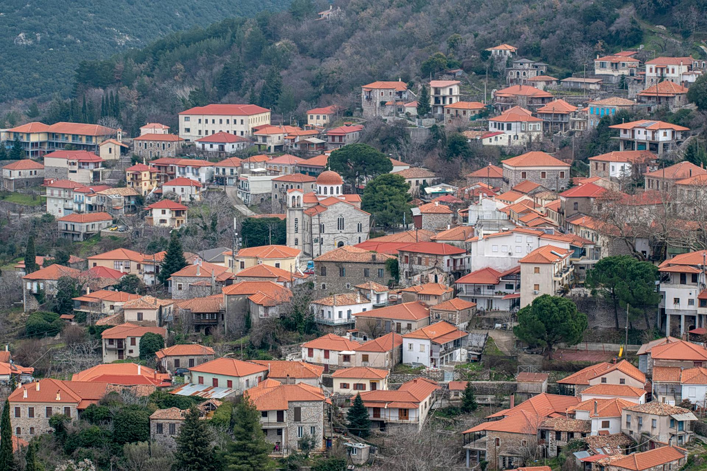 Πασχαλινά έθιμα στην Ελλάδα: Όσα αξίζει να γνωρίζεις για τη Μεγάλη Εβδομάδα