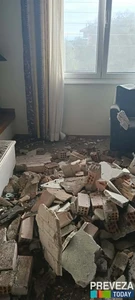 Πρέβεζα: Κεραυνός προκάλεσε σοβαρές ζημιές σε κατοικία – Κατέρρευσαν στέγη και τοίχος