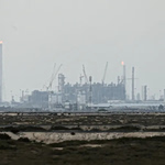 Έκλεισαν εγκαταστάσεις φυσικού αερίου στο Άμπου Ντάμπι – Ανησυχία από τα πλήγματα σε κοίτασμα LNG στο Κατάρ