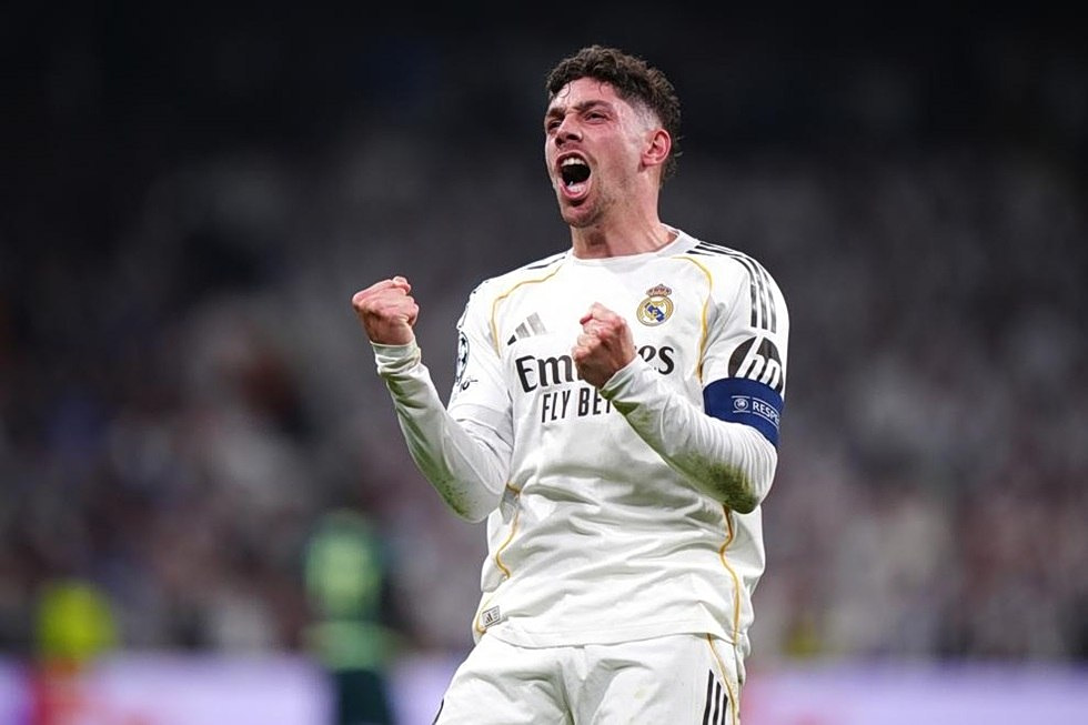 Ρεάλ Μαδρίτης – Μάντσεστερ Σίτι 3-0: Με «βασιλικό» χατ-τρικ του Βαλβέρδε!