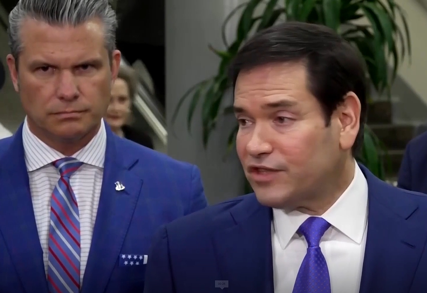 &Pi;ό&lambda;&epsilon;&mu;&omicron;&sigmaf; &sigma;&tau;&omicron; &Iota;&rho;ά&nu;: &Omicron;&iota; &upsilon;&pi;&omicron;&upsilon;&rho;&gamma;&omicron;ί &Epsilon;&xi;&omega;&tau;&epsilon;&rho;&iota;&kappa;ώ&nu; &Rho;&omicron;ύ&mu;&pi;&iota;&omicron; &kappa;&alpha;&iota; &Pi;&omicron;&lambda;έ&mu;&omicron;&upsilon; &Chi;έ&gamma;&kappa;&sigma;&epsilon;&theta; &epsilon;&nu;&eta;&mu;&epsilon;&rho;ώ&nu;&omicron;&upsilon;&nu; &tau;&eta;&nu; &Tau;&rho;ί&tau;&eta; &sigma;&tau;&omicron; &Kappa;&omicron;&gamma;&kappa;&rho;έ&sigma;&omicron;