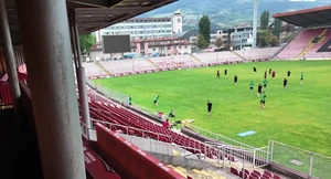 Viral οπαδός στη Ζένιτσα: Απίθανες προσφορές για το διαμέρισμα με θέα στο Βοσνία–Ιταλία