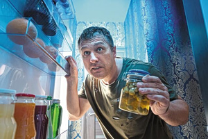 Πώς να αποφύγετε την επιδρομή στο ψυγείο