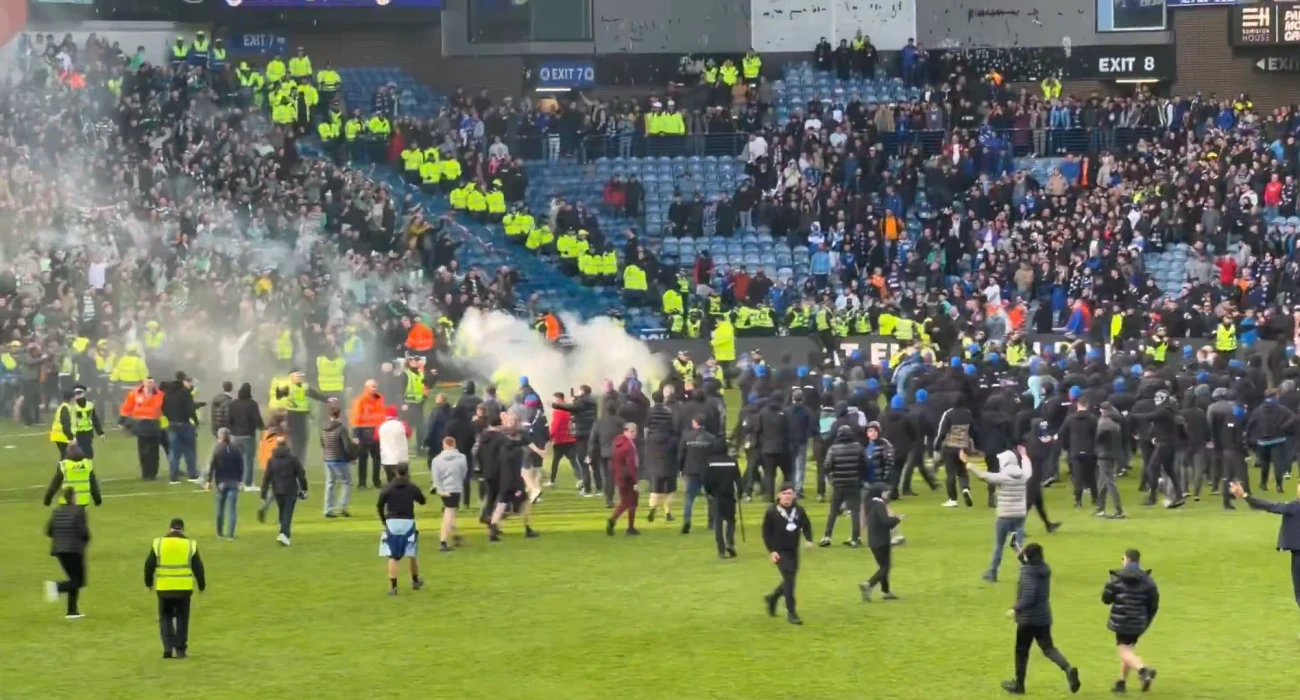 E&iota;&sigma;&beta;&omicron;&lambda;ή &sigma;&tau;&omicron; &gamma;ή&pi;&epsilon;&delta;&omicron; &kappa;&iota; &epsilon;&kappa;&tau;&epsilon;&tau;&alpha;&mu;έ&nu;&alpha; &epsilon;&pi;&epsilon;&iota;&sigma;ό&delta;&iota;&alpha; &alpha;&nu;ά&mu;&epsilon;&sigma;&alpha; &sigma;&epsilon; &omicron;&pi;&alpha;&delta;&omicron;ύ&sigmaf; &tau;&omega;&nu; &Rho;έ&iota;&nu;&tau;&zeta;&epsilon;&rho;&sigmaf; &kappa;&alpha;&iota; &Sigma;έ&lambda;&tau;&iota;&kappa; (vid)