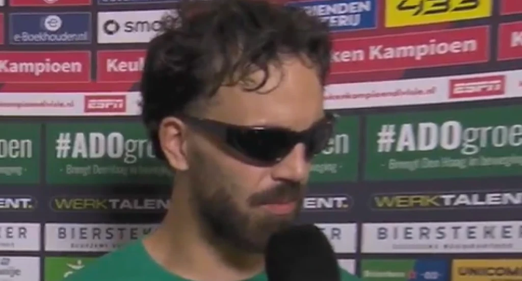 Απίθανο σκηνικό στην Ολλανδία: Παίκτης εμφανίστηκε για δηλώσεις με πούρο, γυαλιά και μπύρα (video)