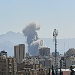 Τέλος εποχής μετά τον θάνατο του Χαμενεΐ – Με την «πιο άγρια επίθεση στην ιστορία» απειλούν οι Φρουροί της Επανάστασης