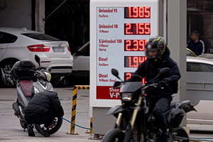 Έρχονται νέα μέτρα στήριξης για ακρίβεια, καύσιμα, λιπάσματα και ακτοπλοϊκά εισιτήρια