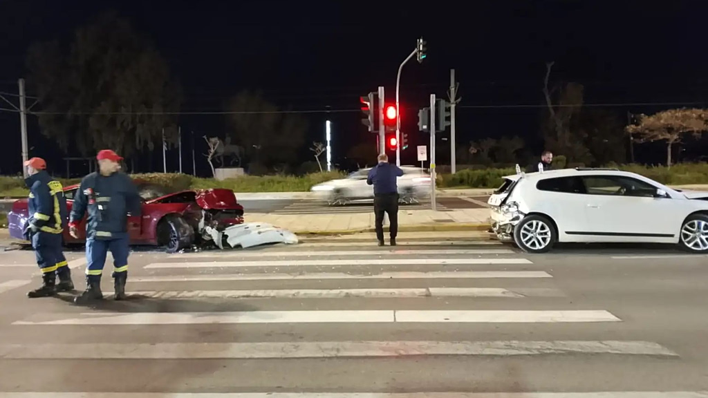 Τροχαίο δυστύχημα στην Ποσειδώνος: Υπό την επήρεια αλκοόλ ο άνδρας που προκάλεσε την καραμπόλα με θύμα τον 24χρονο