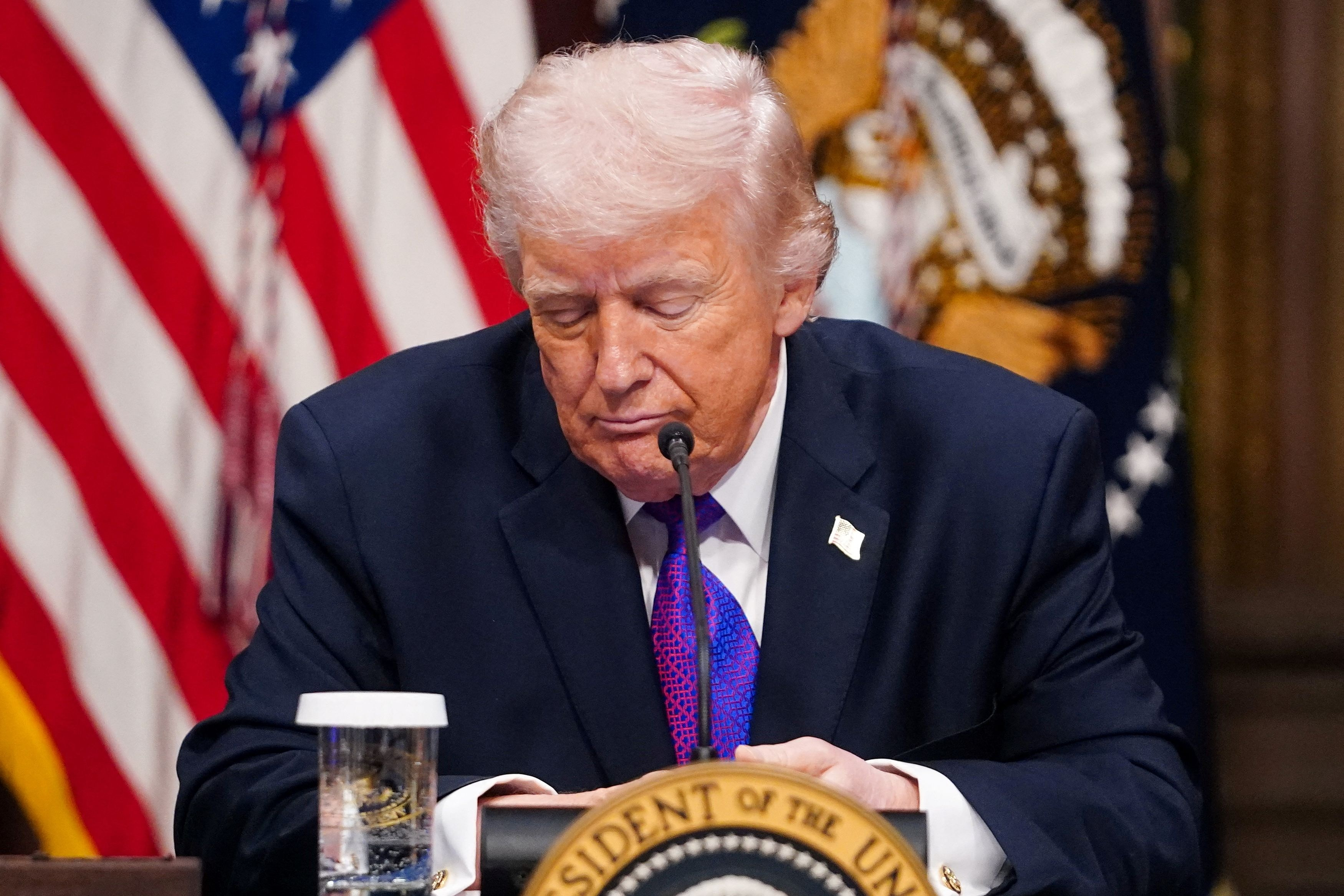 &Pi;ό&lambda;&epsilon;&mu;&omicron;&sigmaf; &sigma;&tau;&omicron; &Iota;&rho;ά&nu;: &Tau;&alpha; &epsilon;&pi;ό&mu;&epsilon;&nu;&alpha; &beta;ή&mu;&alpha;&tau;&alpha; &mu;έ&sigma;&alpha; &alpha;&pi;ό &tau;&alpha; &lambda;ό&gamma;&iota;&alpha; &tau;&omicron;&upsilon; &Tau;&rho;&alpha;&mu;&pi;