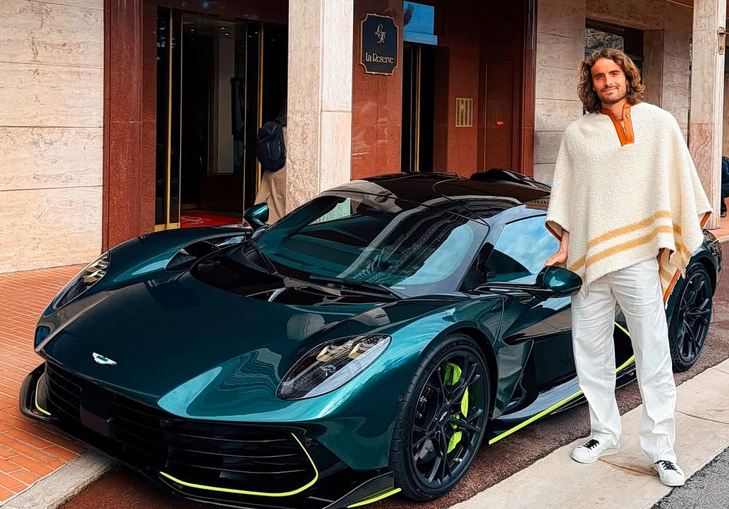 Το νέο συλλεκτικό αυτοκίνητο του Στέφανου Τσιτσιπά – Supercar αξίας 1 εκατ. ευρώ (pics+vids)