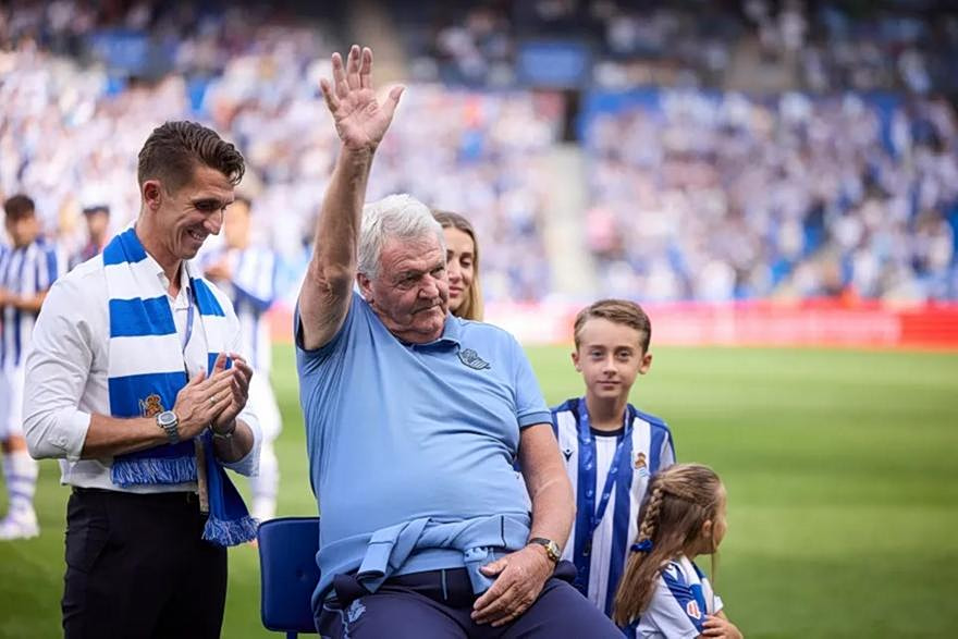 Δύσκολες στιγμές για τον Τζον Τόσακ που πάσχει από άνοια