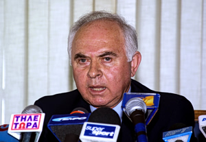 Εκατό χρόνια μπροστά