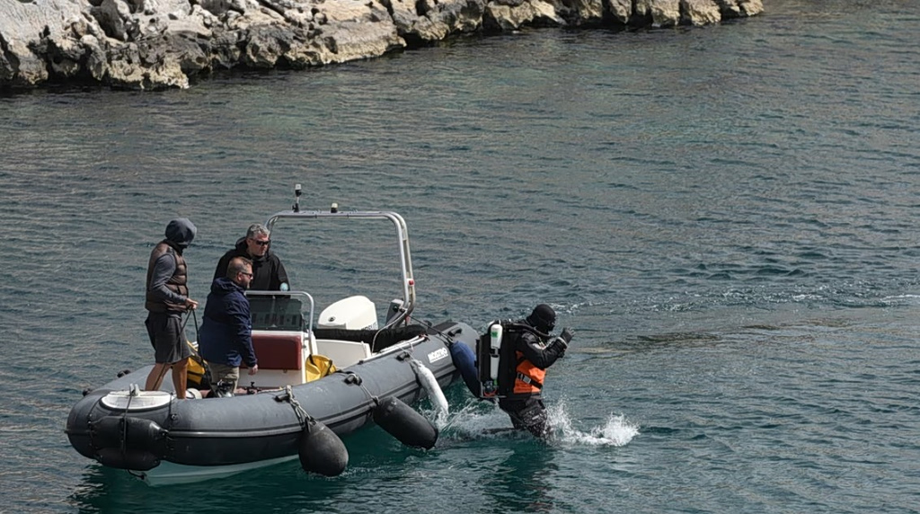 Τραγωδία στη Βουλιαγμένη: Τα τρία σενάρια για το θάνατο του 34χρονου δύτη στο Πηγάδι του Διαβόλου