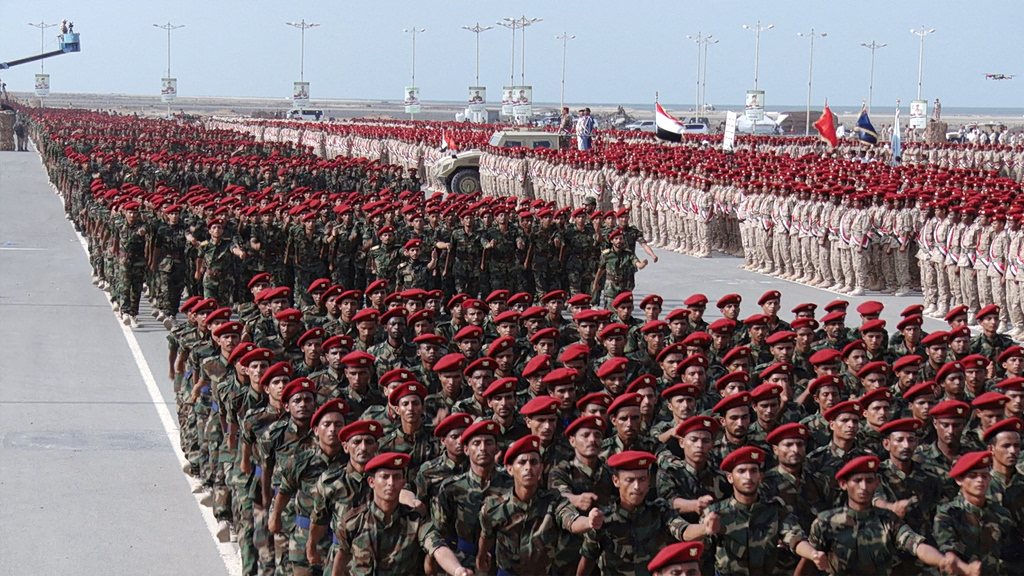 Εφιαλτικό σενάριο από την εμπλοκή των Χούθι στον πόλεμο – Πώς μπορούν να κλείσουν τη Διώρυγα του Σουέζ