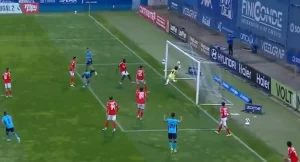 Πορτογαλία: Η απίθανη επέμβαση 19χρόνου τερματοφύλακα, που έδωσε τη νίκη στην ομάδα του (vid)