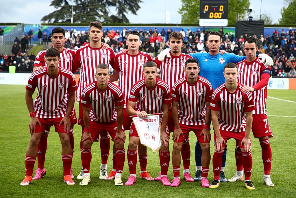 Ολυμπιακός: «Δύο χρόνια πριν, οι νέοι μας λέοντες κατέκτησαν την Ευρώπη»