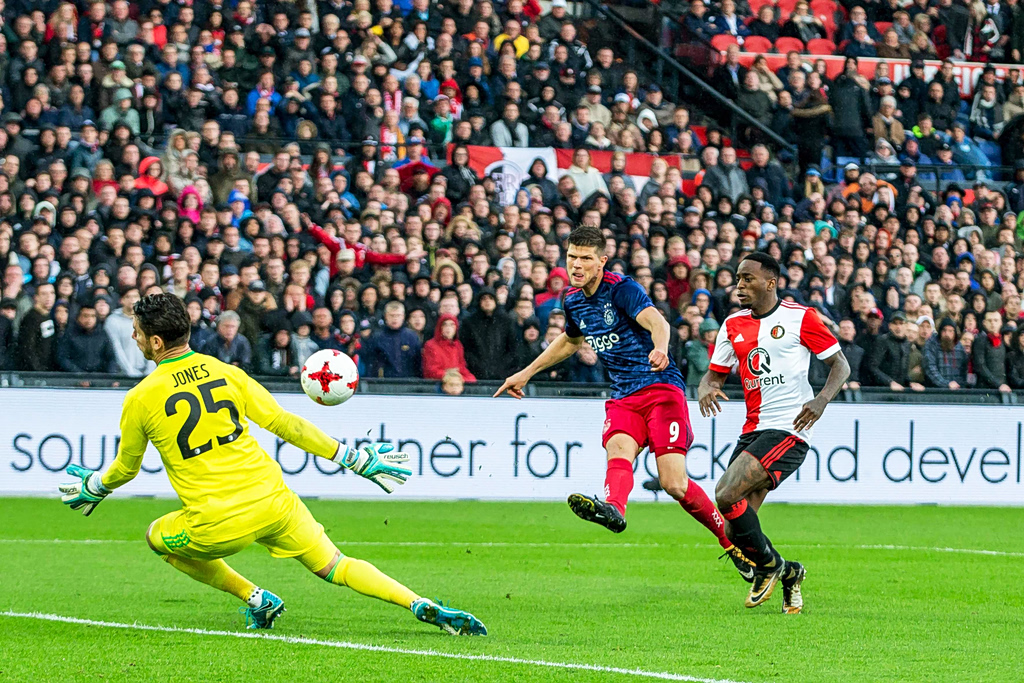 Σκάνδαλο στο ολλανδικό ποδόσφαιρο: Υπόθεση που απειλεί να τινάξει την Eredivisie στον αέρα