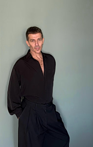 Αντώνης Φωνιαδάκης: «Εκπαίδευσα τους άλλους να με βλέπουνε»