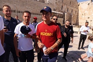 Πάουλο Ντιμπάλα :Τα… γλύκα «χρόνια πολλά» στην αγαπημένη του