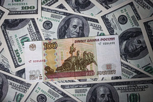 Παραπαίει ή όχι η ρωσική οικονομία; Τα σενάρια πραξικοπήματος και το ενδεχόμενο μιας επανάστασης