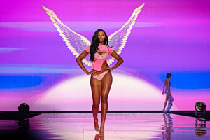 Έιντζελ Ρις: Από τα παρκέ σε μία μοναδική διαφήμιση της Victoria Secret