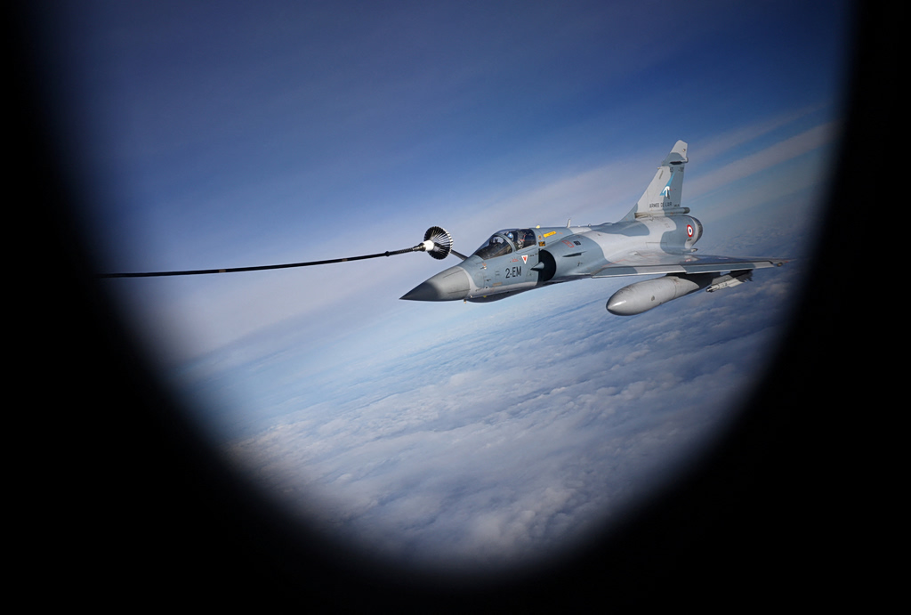 Le Parisien Matin: Η Αθήνα εξετάζει σχέδιο για Mirage στην Ουκρανία με αντάλλαγμα Rafale – Διαψεύδει η κυβέρνηση