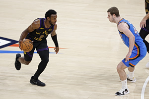 NBA: Μπρόνι Τζέιμς είσαι σίγουρα γιος του Λεμπρόν (vid)