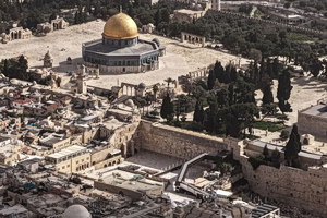 Το ελληνορθόδοξο Πάσχα στην εμπόλεμη ζώνη – Προσευχές Ορθοδόξων για ειρήνη