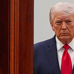 Τραμπ: «Οι Ιρανοί δεν έχουν εγκαταλείψει το τραπέζι των διαπραγματεύσεων, θα επιστρέψουν και θα μας δώσουν όλα όσα θέλουμε»