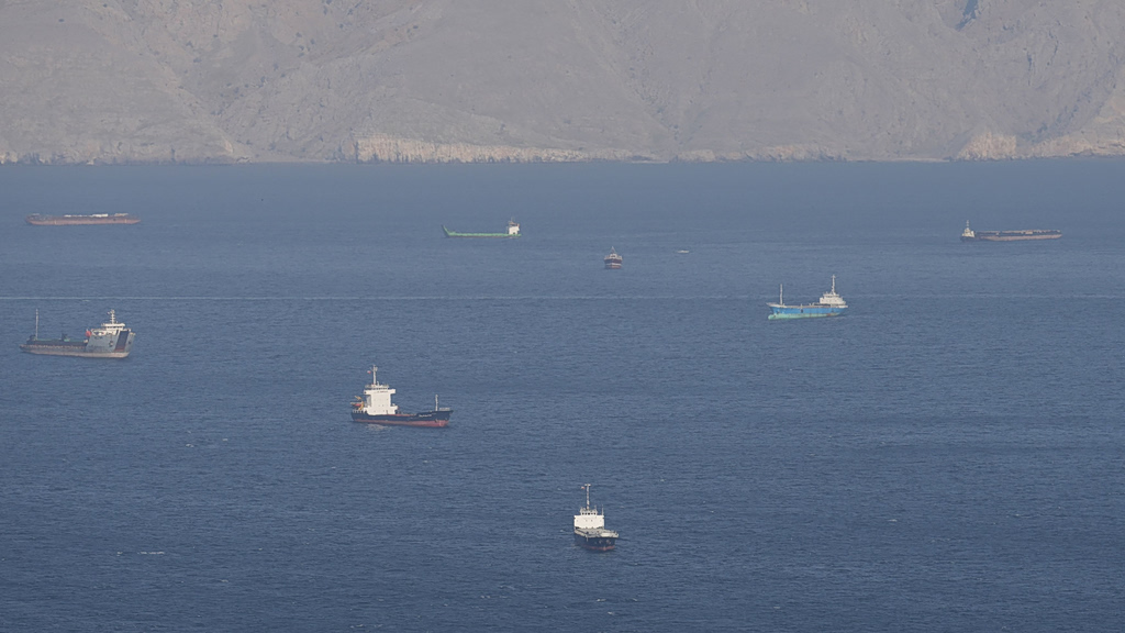 Οι Φρουροί της Επανάστασης κατέλαβαν δύο πλοία στα Στενά του Ορμούζ – Ανάμεσά τους και ένα ελληνόκτητο
