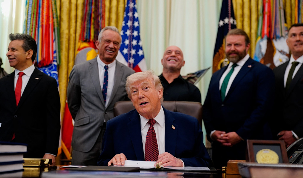 Ντόναλντ Τραμπ: Θα καταλήξουμε σε σπουδαία συμφωνία με το Ιράν – Έτοιμοι για στρατιωτική δράση αν χρειαστεί